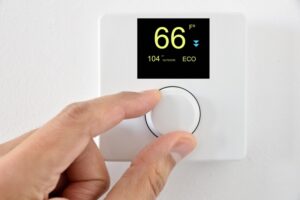 advanced-thermostat-on-hot-day